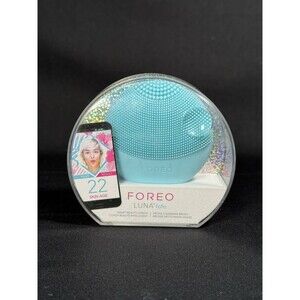 NEW - FOREO Luna Fofo Smart Facial Cleansing Brush - Silicone Mint